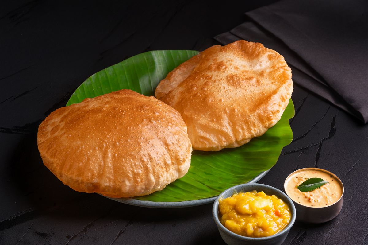 Fluffy Poori Masala